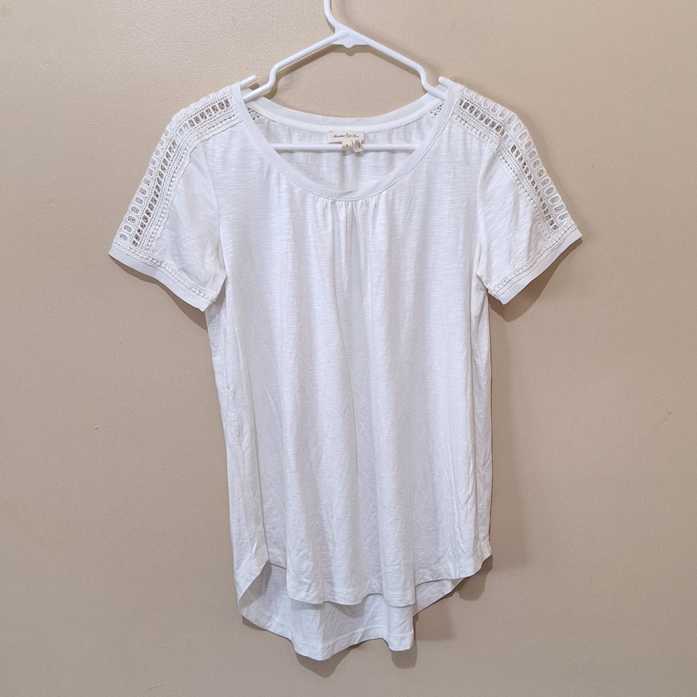 Anthropologie Meadow Rue White Embroidered Tshirt